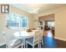 574 Veterans Road, Gibsons, BC V0N1V4 Photo 13