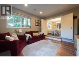 574 Veterans Road, Gibsons, BC V0N1V4 Photo 15
