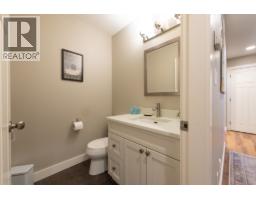 574 Veterans Road, Gibsons, BC V0N1V4 Photo 31