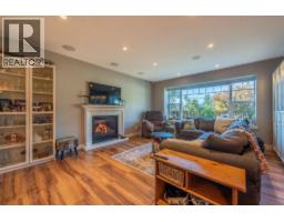 574 Veterans Road, Gibsons, BC V0N1V4 Photo 6