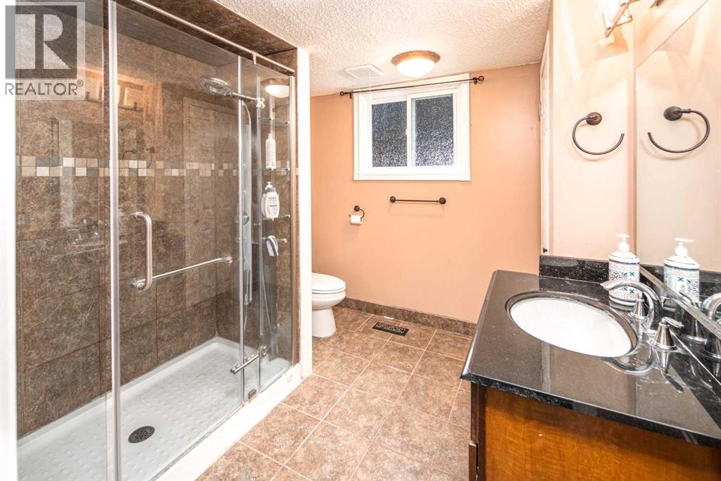 28 Hawkcliff Place NW photo 19