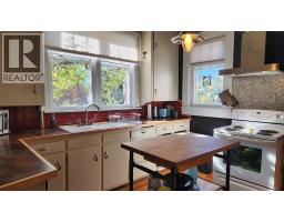 1930 Monte Christo Street, Rossland, BC V0G1Y0 Photo 17