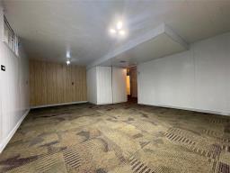 39 5th Avenue Se, Dauphin, MB R7N2B6 Photo 36