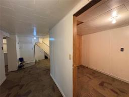 39 5th Avenue Se, Dauphin, MB R7N2B6 Photo 38