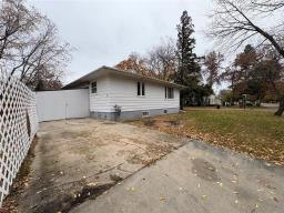 39 5th Avenue Se, Dauphin, MB R7N2B6 Photo 47