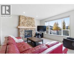 Dining room - 505 Boulder Creek Green Se, Langdon, AB T0J1X3 Photo 6
