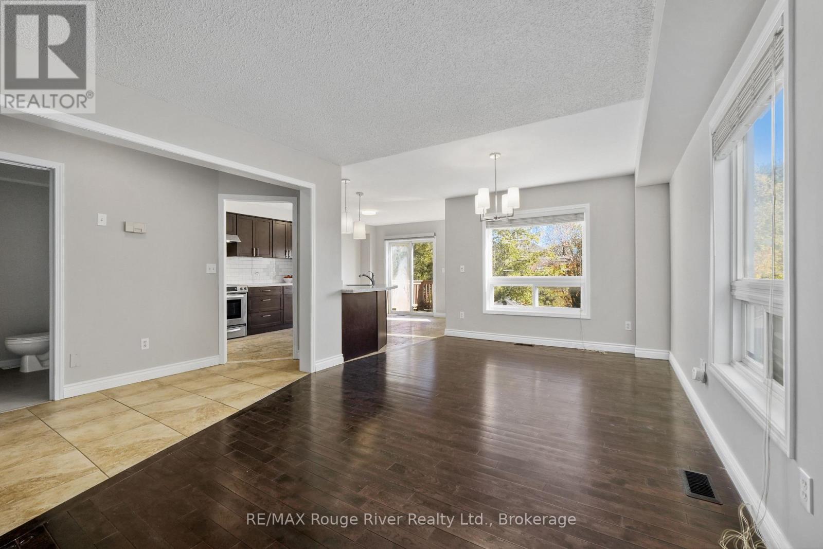 23 Bridges Drive, Clarington, ON photo 9