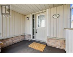 Bathroom - 23 Bridges Drive, Clarington, ON L1B1M7 Photo 6