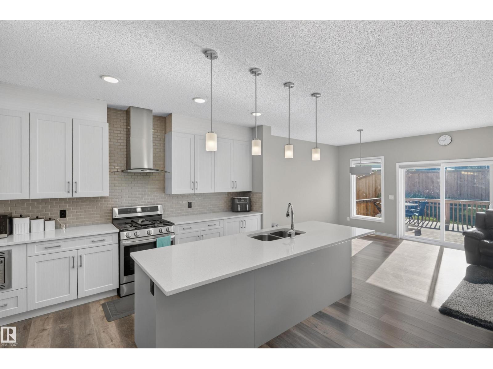 435 41 AV NW, Edmonton — photo 10