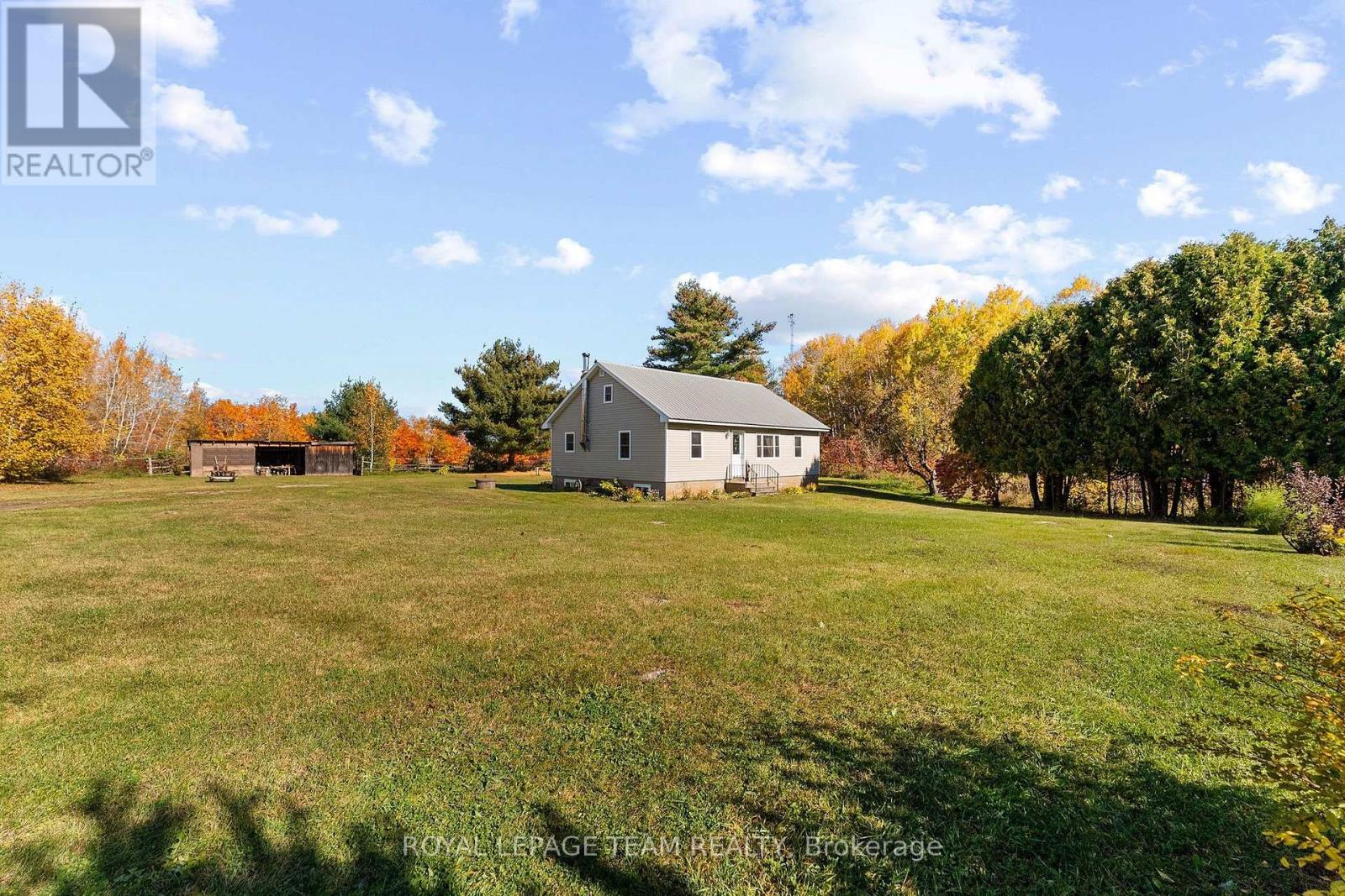 16 ROYAL PINES ROAD, North Algona Wilberforce — photo 2