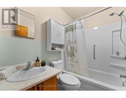 16 Royal Pines Road, North Algona Wilberforce, ON K0J1T0 Photo 15