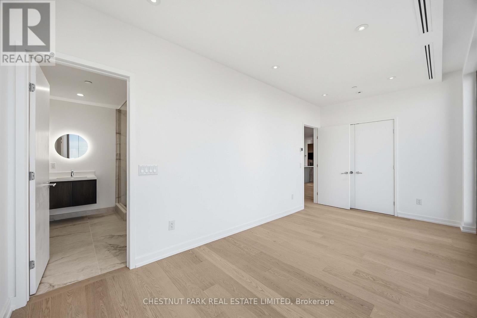 1402- 1315 Bay Street, Toronto, ON photo 17