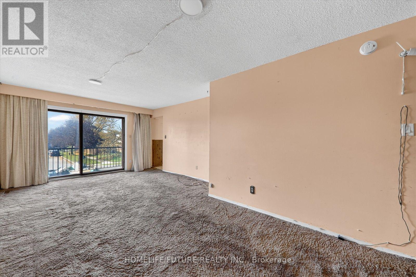7 Winterfold Drive, Brampton, ON photo 14