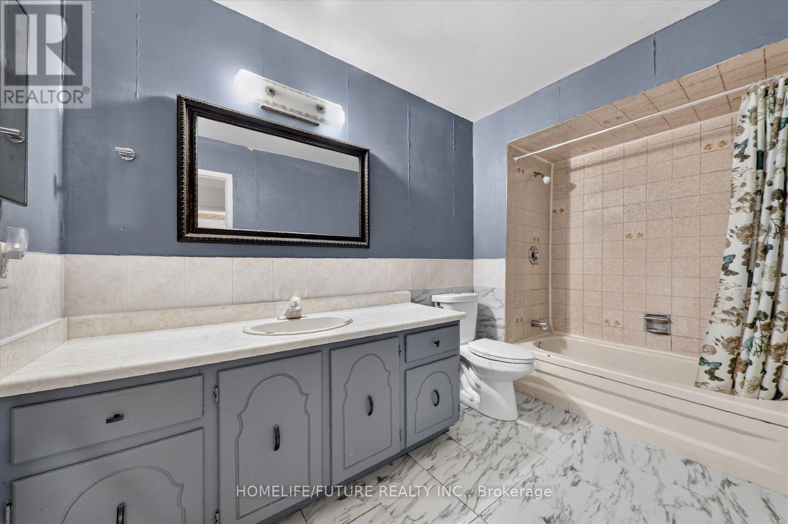 7 Winterfold Drive, Brampton, ON photo 24