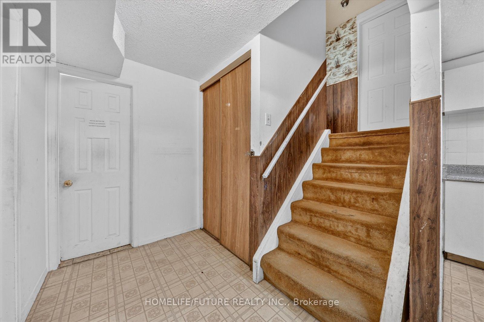 7 Winterfold Drive, Brampton, ON photo 40
