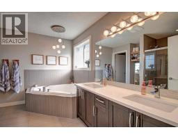 685 West Highland Crescent, Carstairs, AB T0M0N0 Photo 15