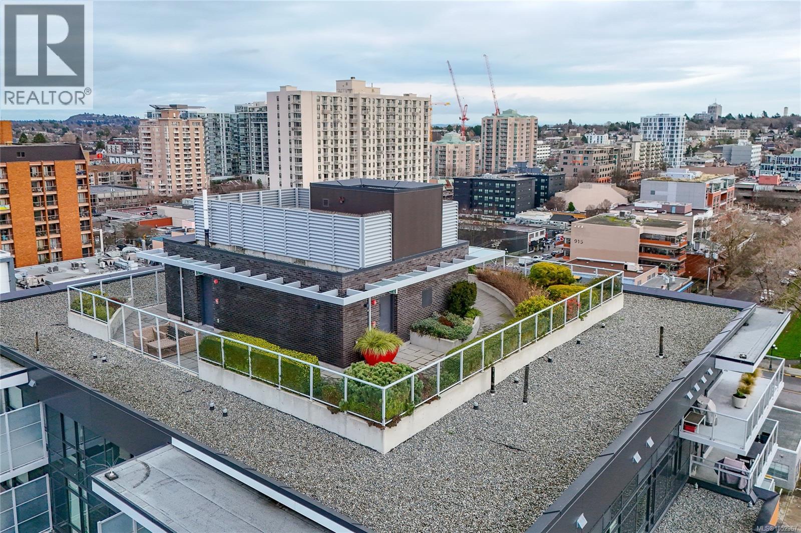 709 838 Broughton Street, Victoria