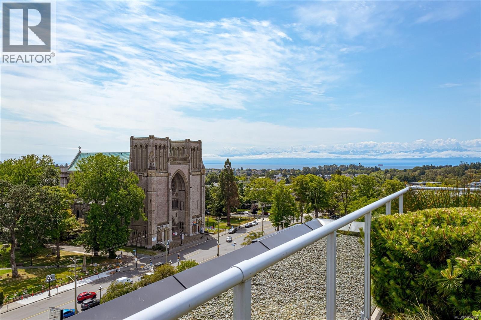 709 838 Broughton Street, Victoria