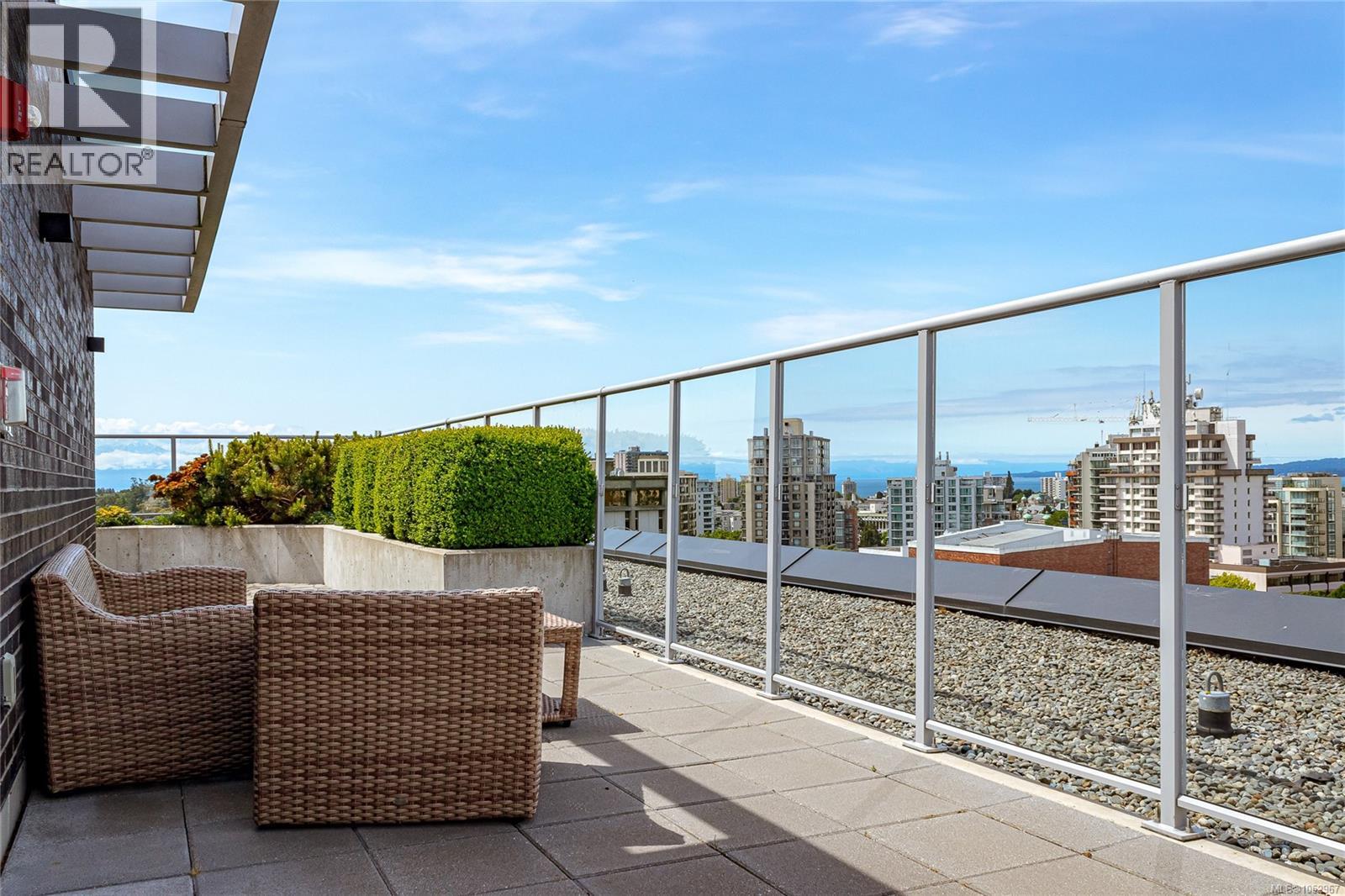 709 838 Broughton Street, Victoria