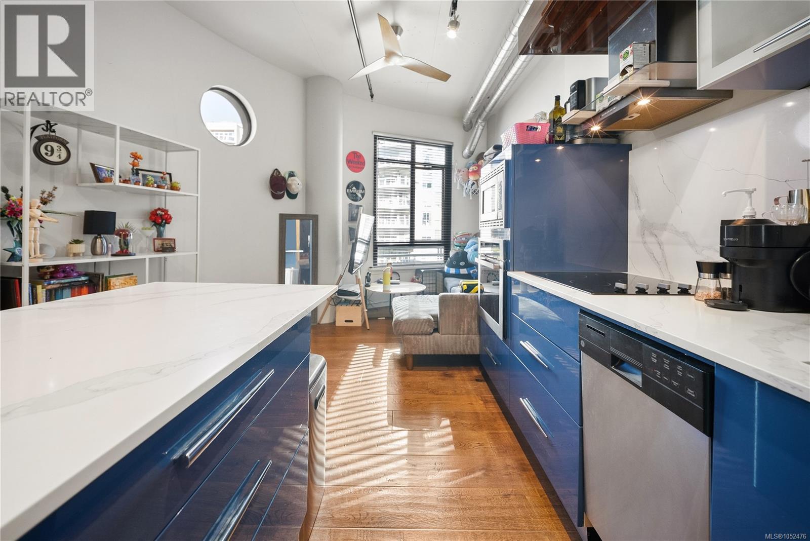 415 1029 View St, Victoria - Image 1