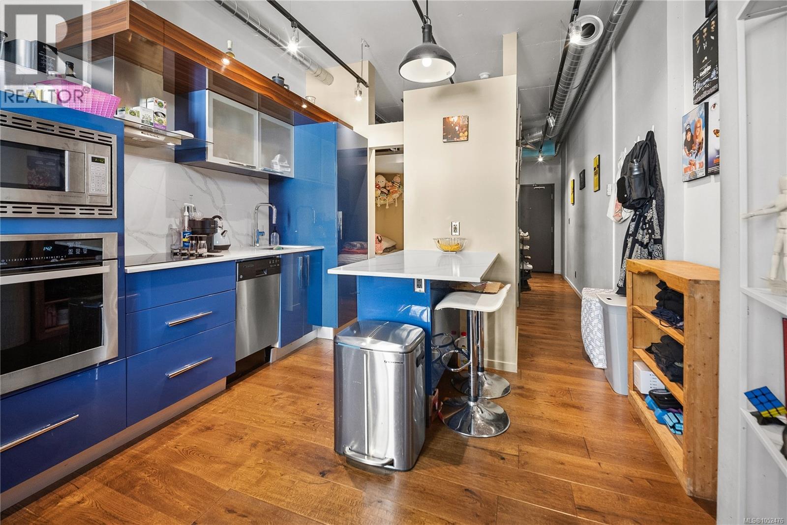 415 1029 View St, Victoria - Image 1