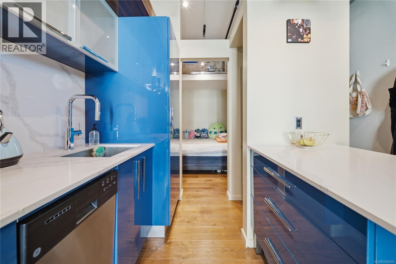 415 1029 View St, Victoria - Image 1
