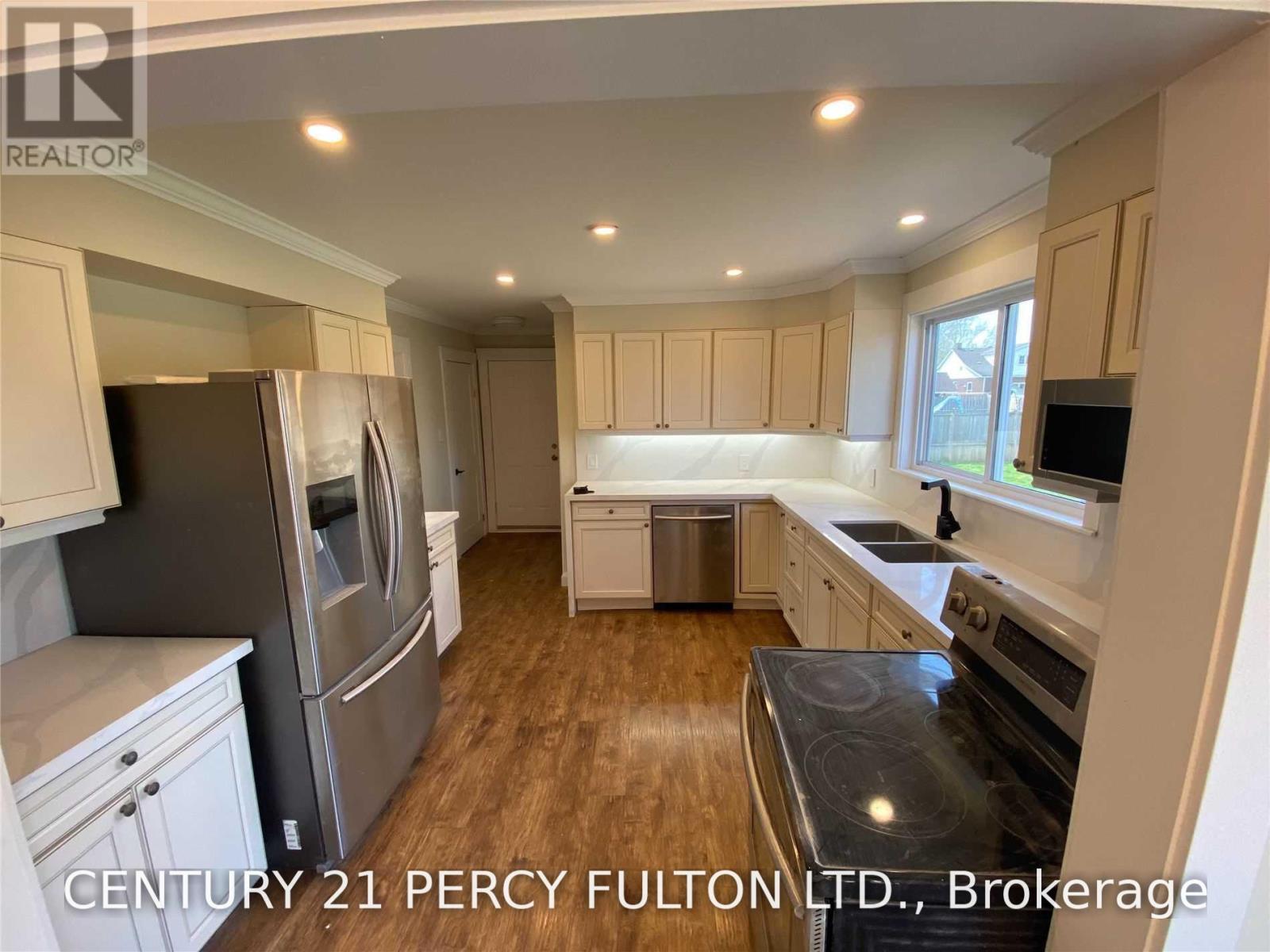40 Macnaughton Drive, Innisfil photo 5