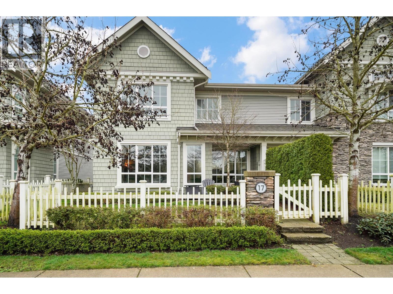 Property for sale at 17 5510 ADMIRAL WAY