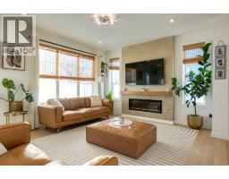 Bedroom - 301 Sundown Road, Cochrane, AB T4C2T2 Photo 6