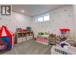 301 Sundown Road, Cochrane, AB T4C2T2 Photo 36