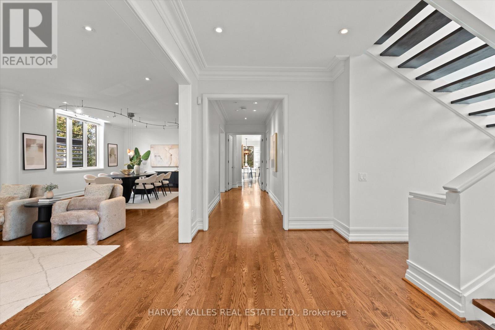 111 Laurelcrest Avenue, Toronto, ON photo 8