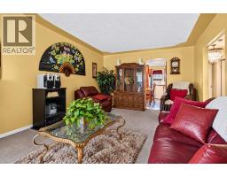 Family room - 3620 Dover Ridge Drive Se, Calgary, AB T2B2B4 Photo 10