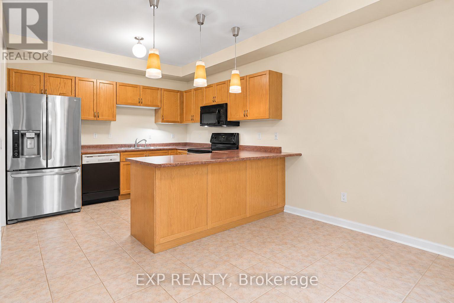42 Kaitlin Drive, Richmond Hill, ON photo 18