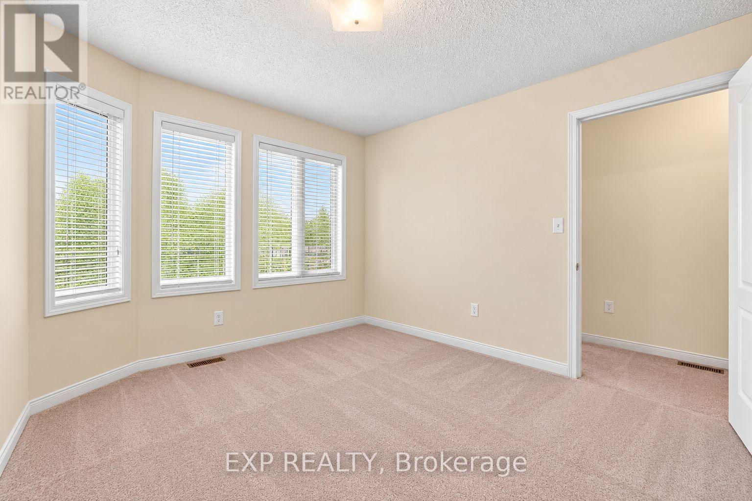 42 Kaitlin Drive, Richmond Hill, ON photo 32