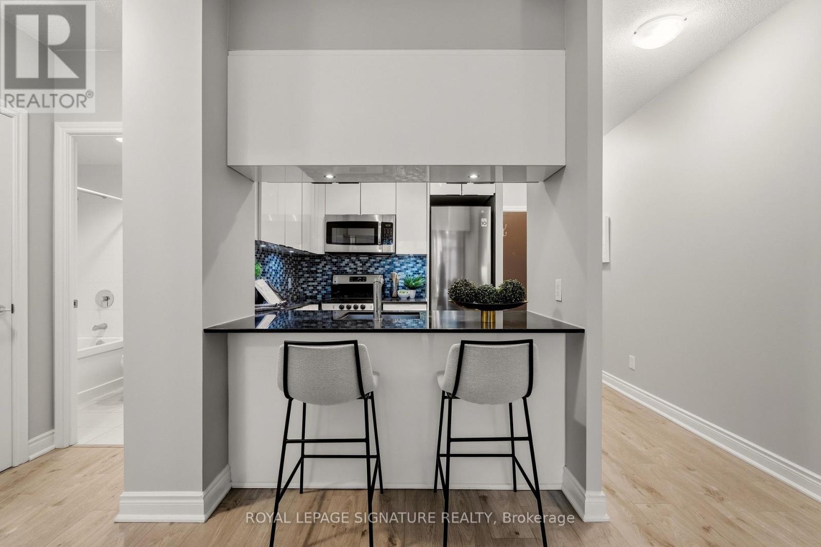 330- 80 Marine Parade Drive, Toronto, ON photo 13