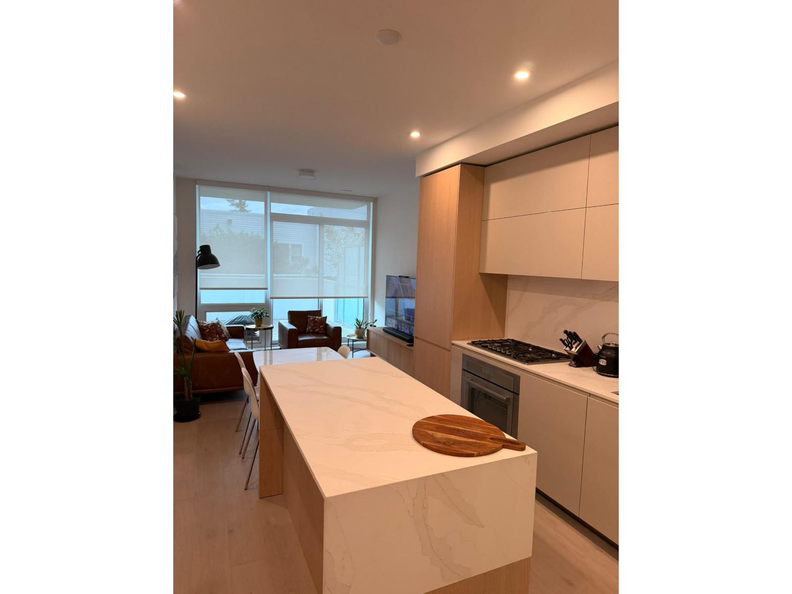 206 1342 JOHNSTON ROAD, White Rock - Image 1