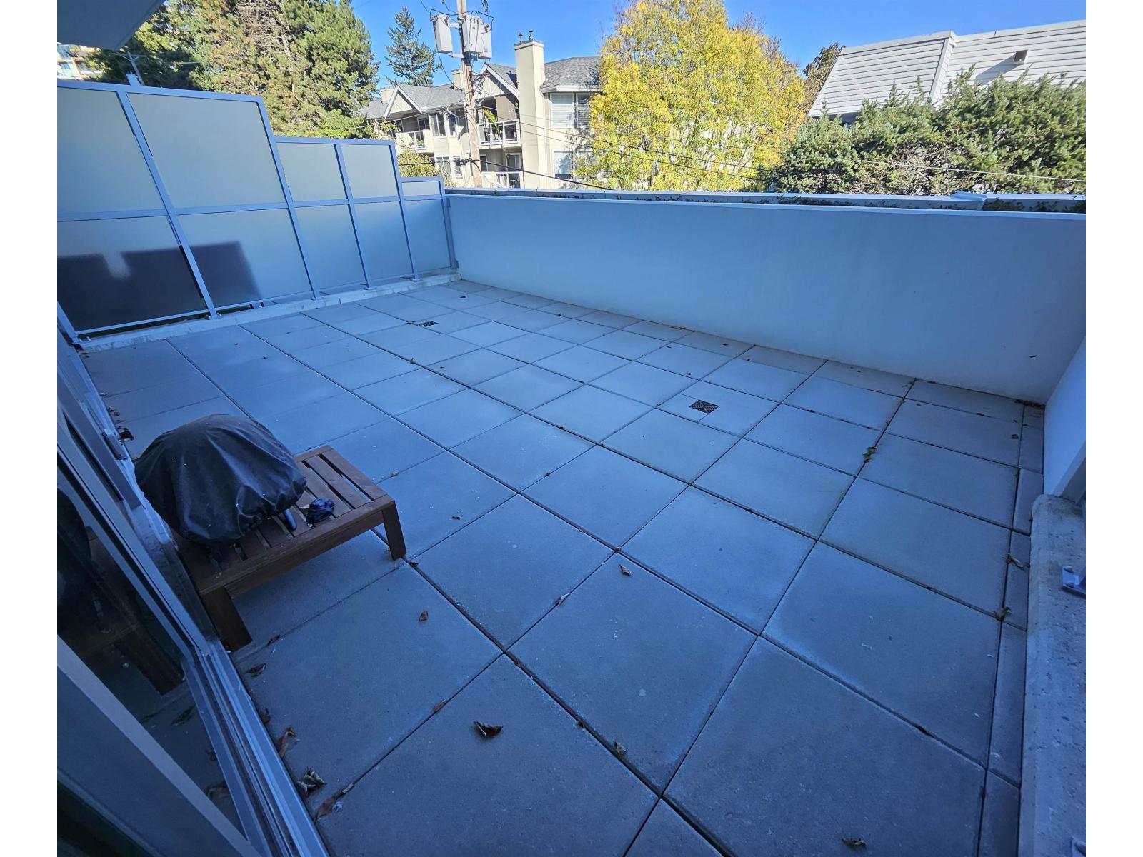 206 1342 JOHNSTON ROAD, White Rock - Image 1