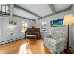 Mud room - 10449 Peggys Cove Road, Glen Margaret, NS B3Z3G9 Photo 6