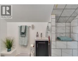 1276 Douglas Road, Burnaby, BC V5C4Z9 Photo 14