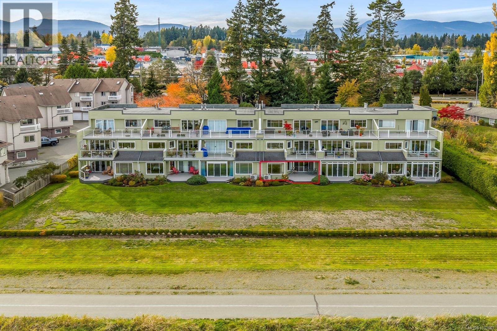 GREAT LOOCATION -CLOSE TO DRIFTWOOD MALL, RESTAURANTS,GROCERY STORES
