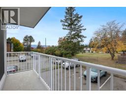 Kitchen - 216 175 Centennial Dr, Courtenay, BC V9N7M4 Photo 6