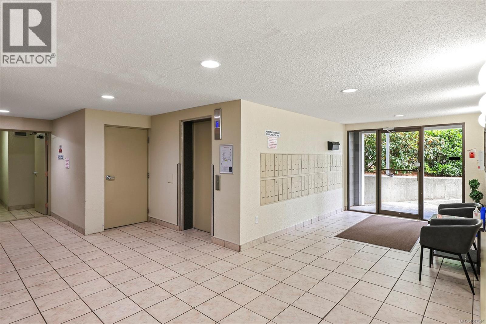 216 175 Centennial Dr, Courtenay - Image 1