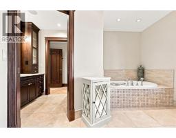 803 25 Avenue Nw, Calgary, AB T2M2B4 Photo 34