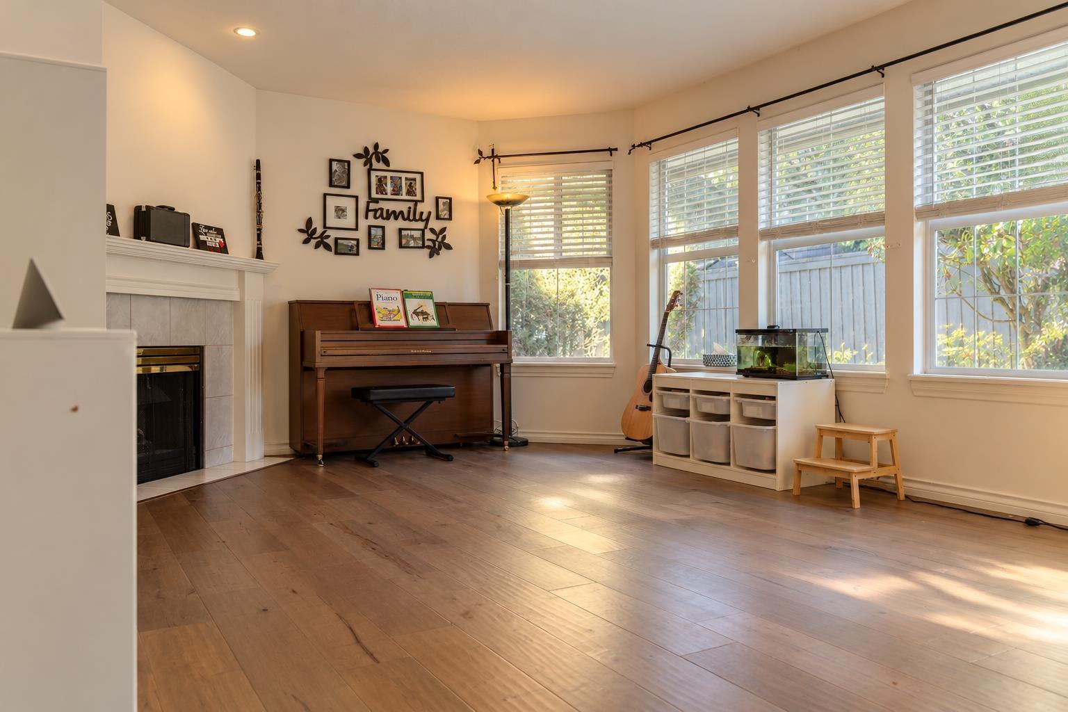 17 15860 82 AVENUE, Surrey - Image 1