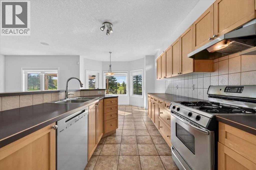 254 Panamount Close NW, Calgary — photo 12