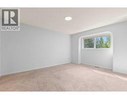 3pc Bathroom - 162 Millbank Hill Sw, Calgary, AB T2Y2Z2 Photo 12