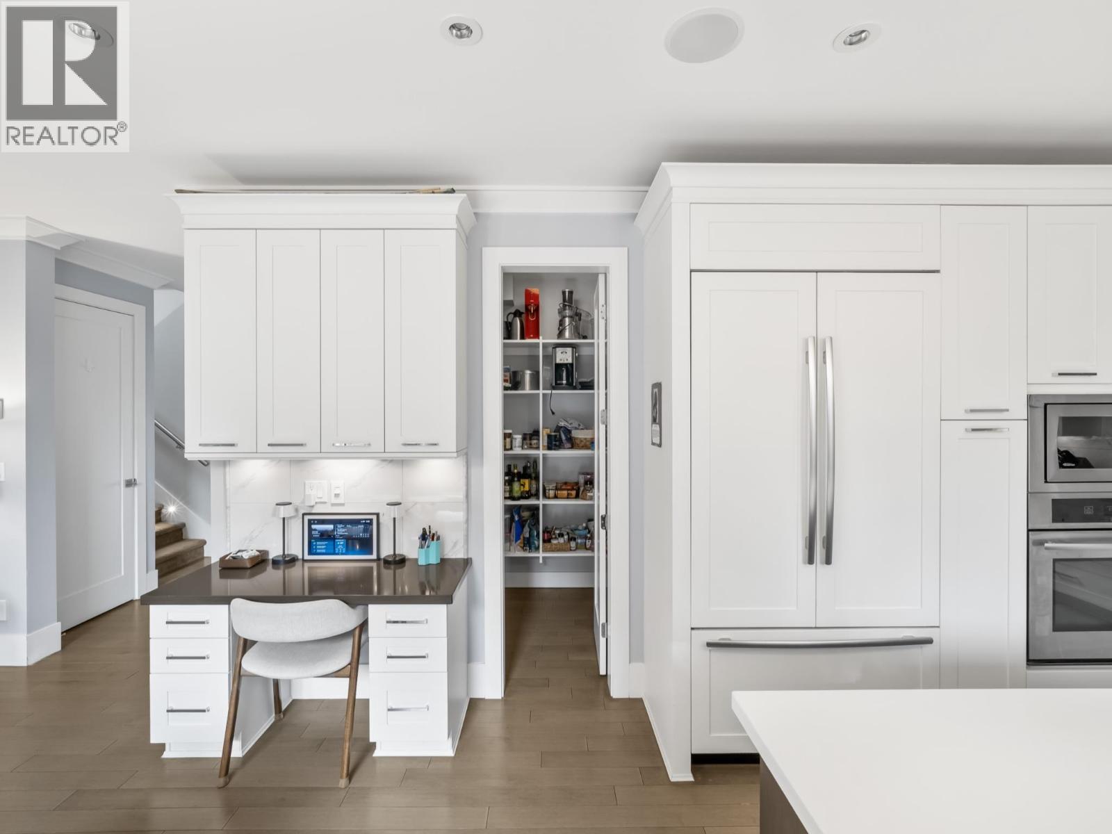 647 E OSBORNE ROAD, North Vancouver - Image 1