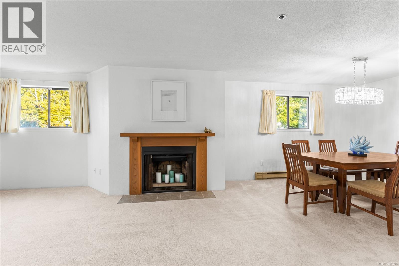 117 1560 Hillside Avenue, Victoria