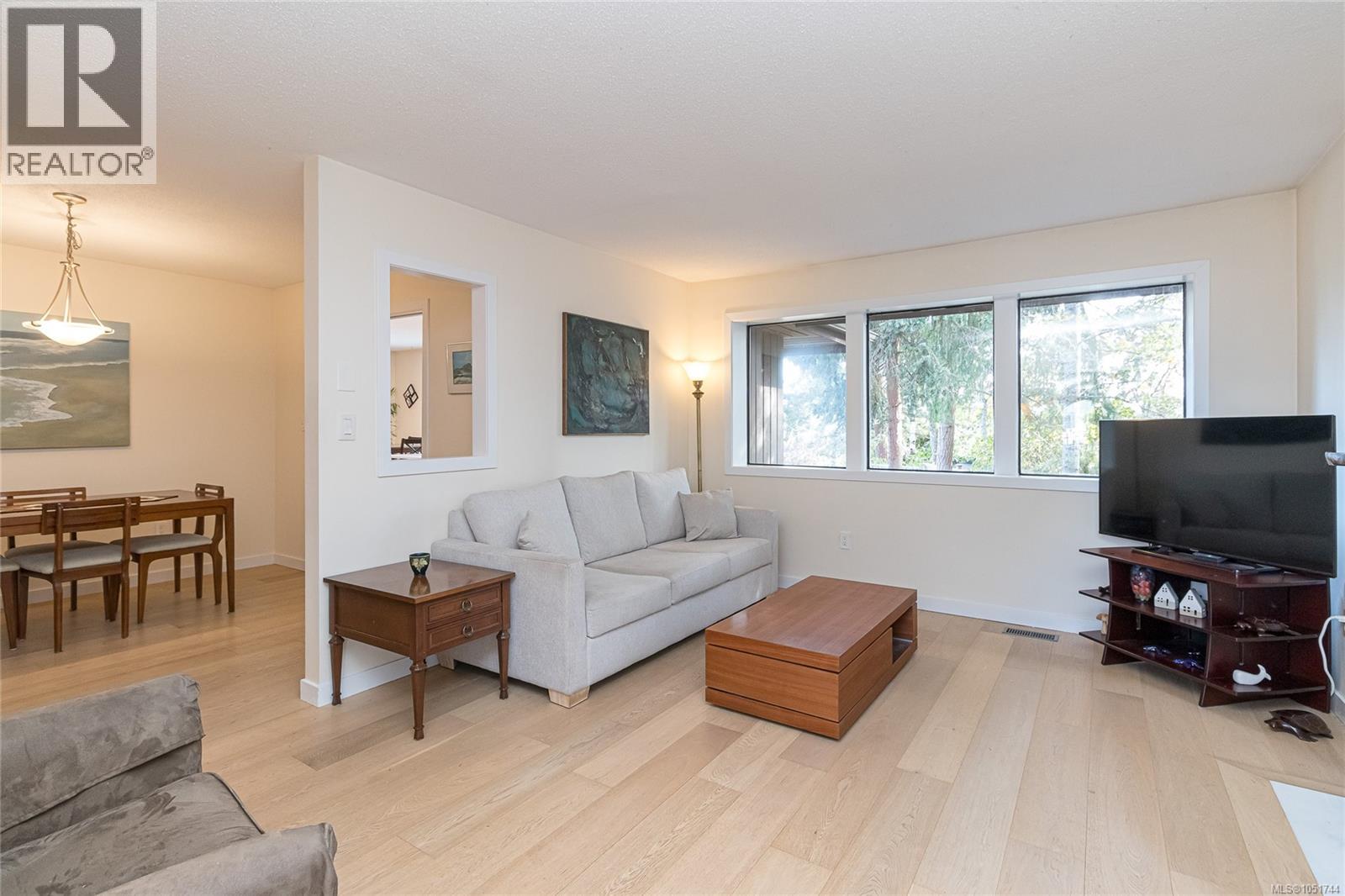 4413 Strom Ness Pl, Saanich - Image 1