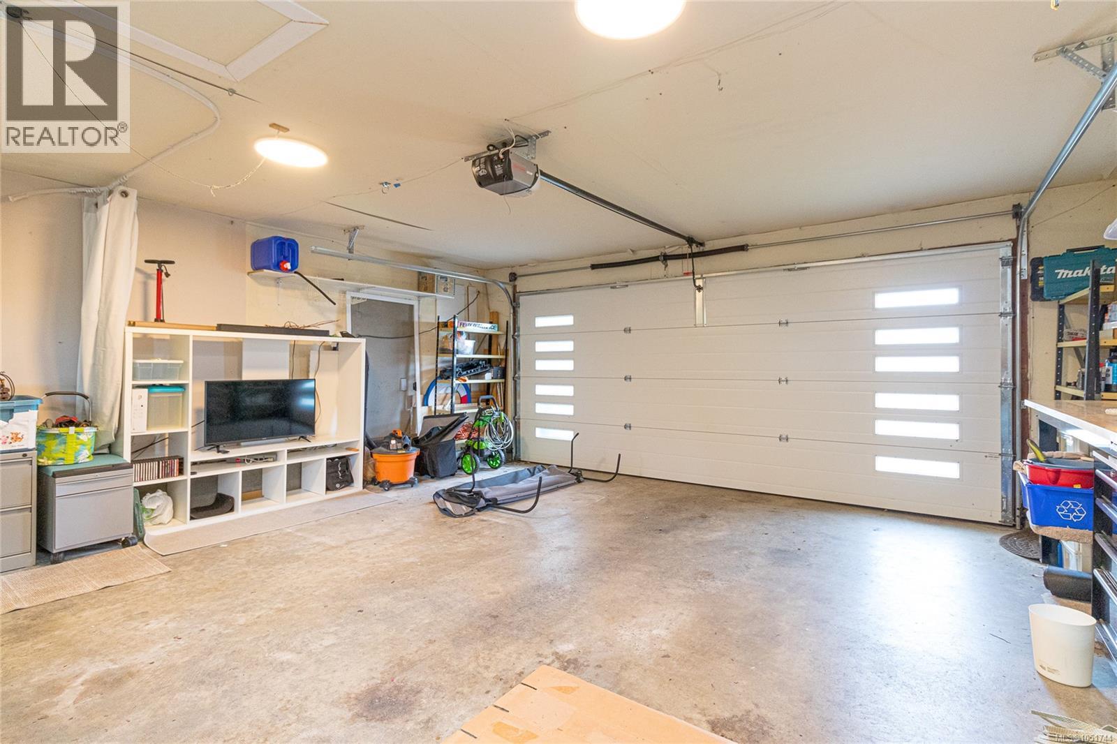 4413 Strom Ness Pl, Saanich - Image 1